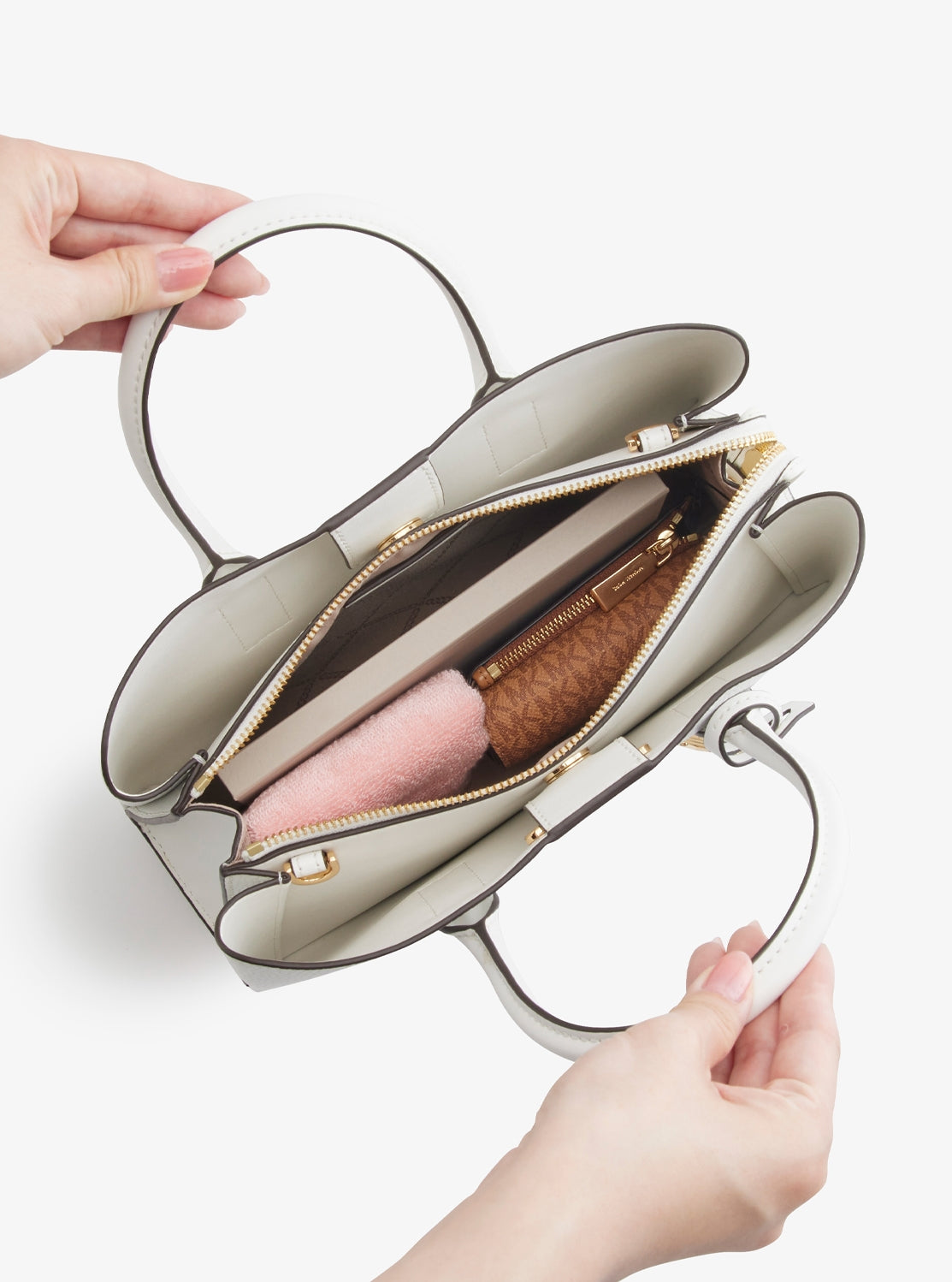 RUTHIE ペブルレザー サッチェル スモール